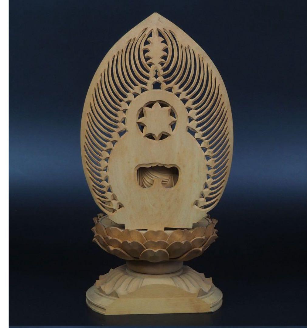 送料無料　時代物　柘植/黄楊　細密彫刻如来坐像　高さ21ｃｍ