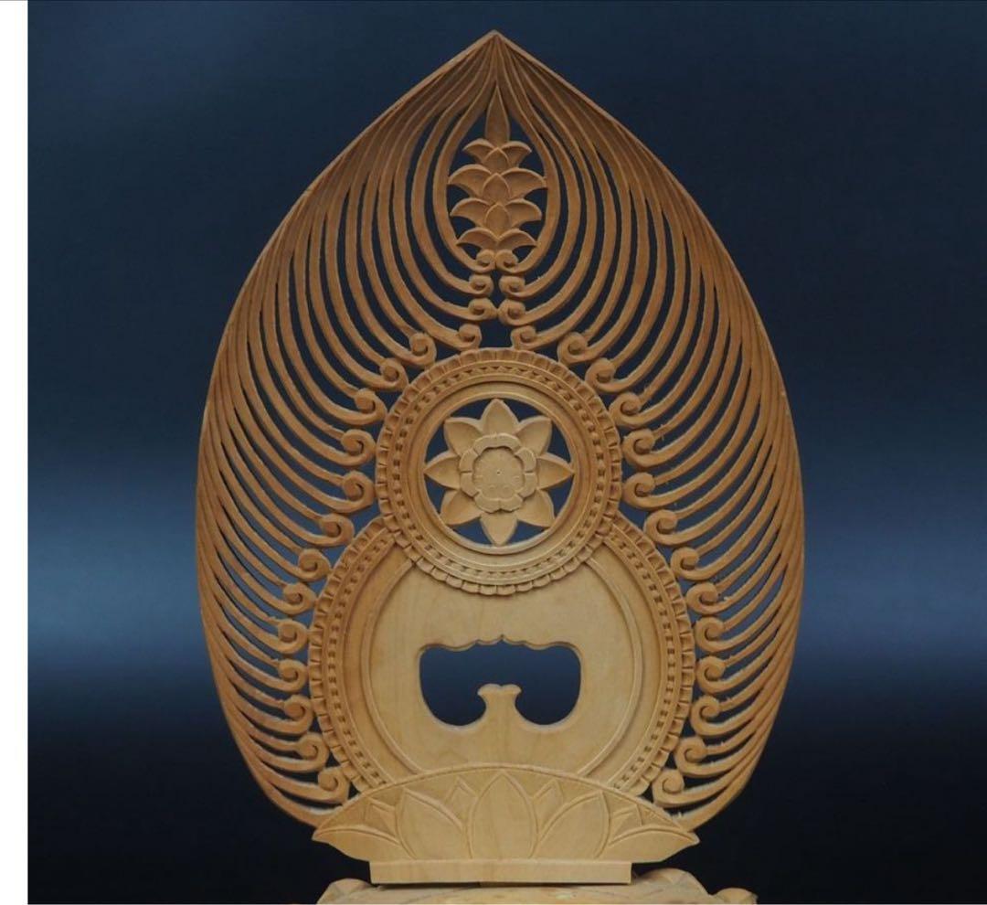 送料無料　時代物　柘植/黄楊　細密彫刻如来坐像　高さ21ｃｍ
