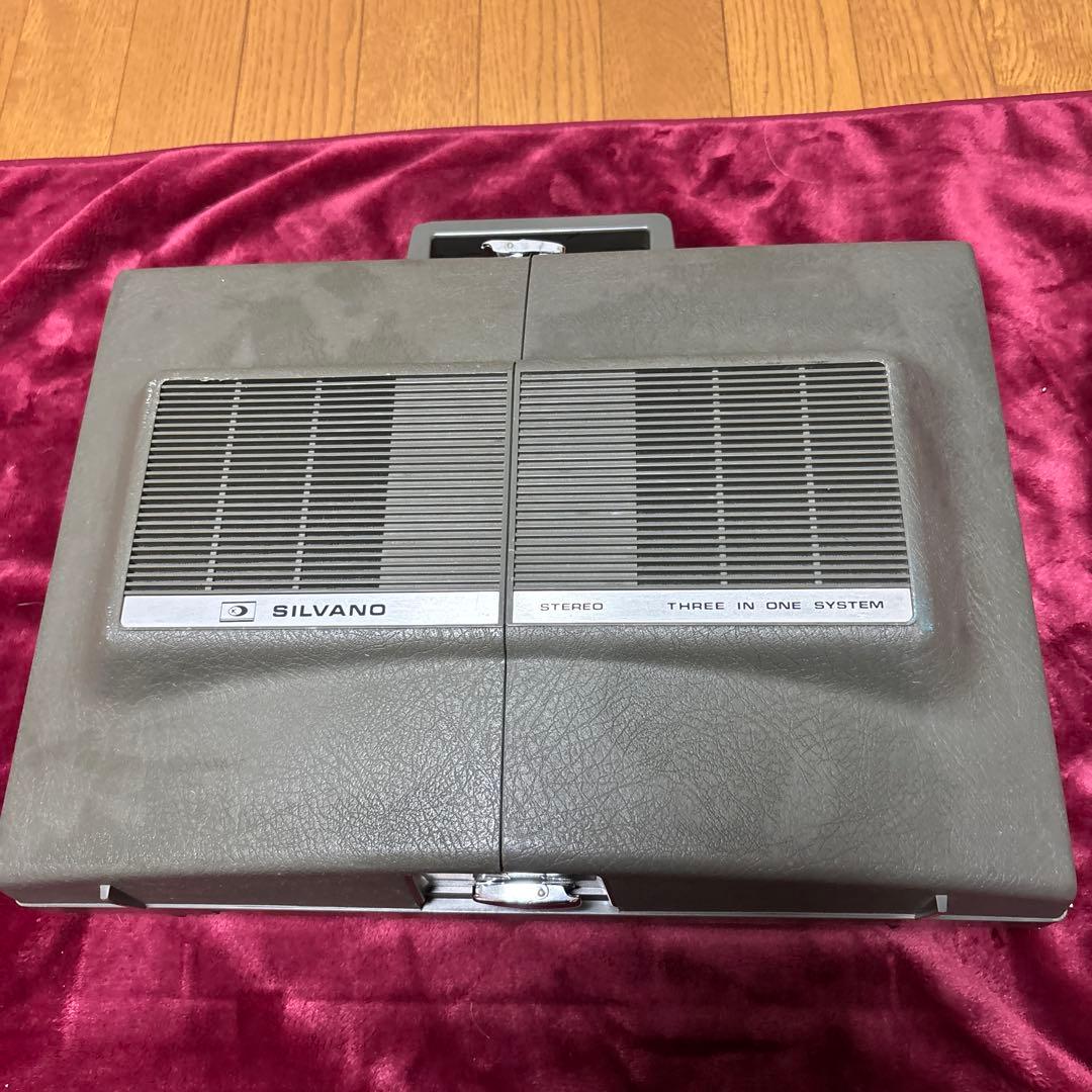 希少SILVANO レコードプレイヤー搭載　ステレオラジカセ　KST-7711