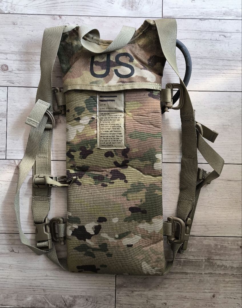 ハイドレーション マルチカム US 米軍 OCP CAMELBAK