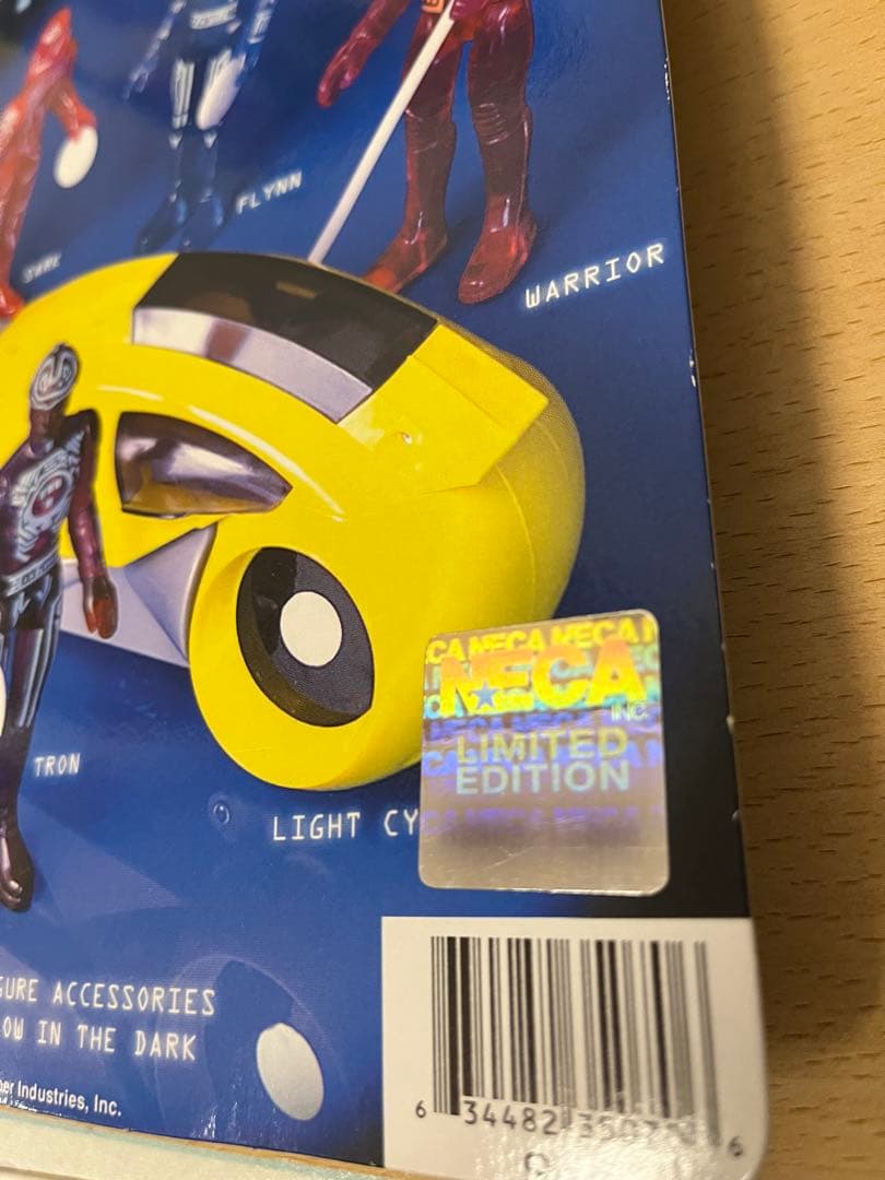 NECA製　トロン　フィギュア2体セット