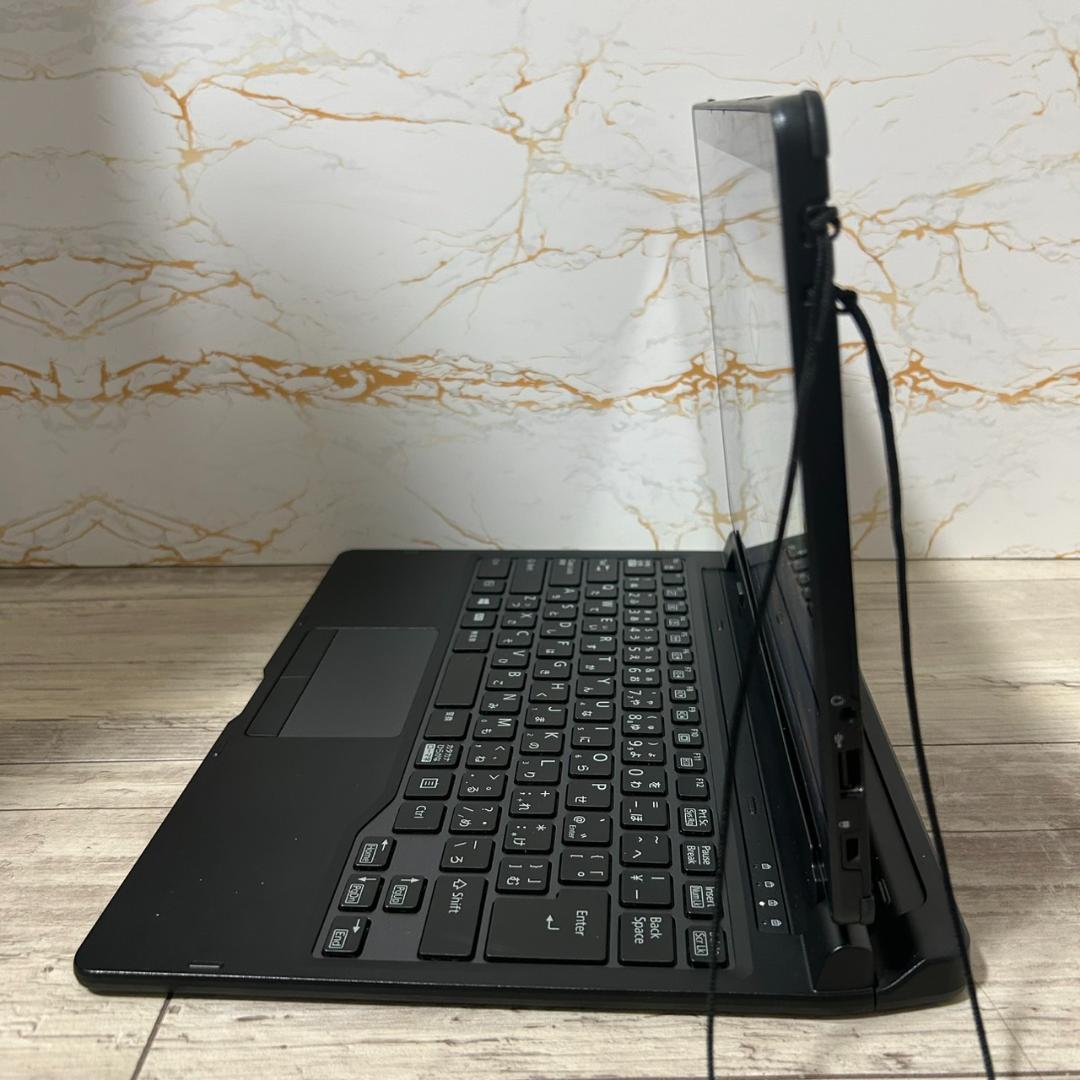 富士通 Windows11 8世代 i5 office 2in1 8GB SSD