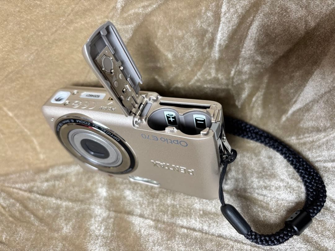 PENTAX Optio E70 コンパクトデジタルカメラ　使用回数4〜5回