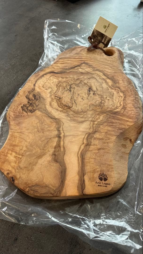 アルテレニョ ナチュラルカッティングボード 一点物 オリーブ 刻印あり 正規品