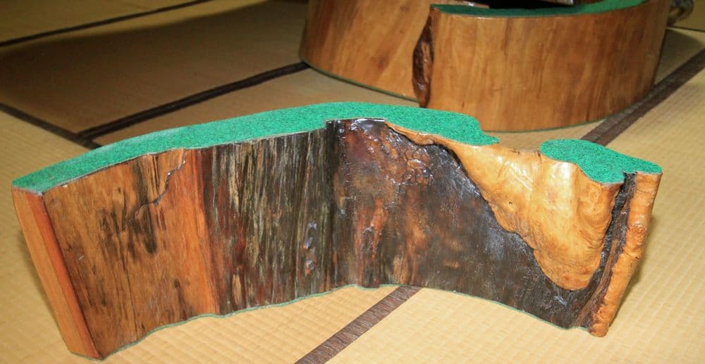 欅(ケヤキ)一枚板のテーブル