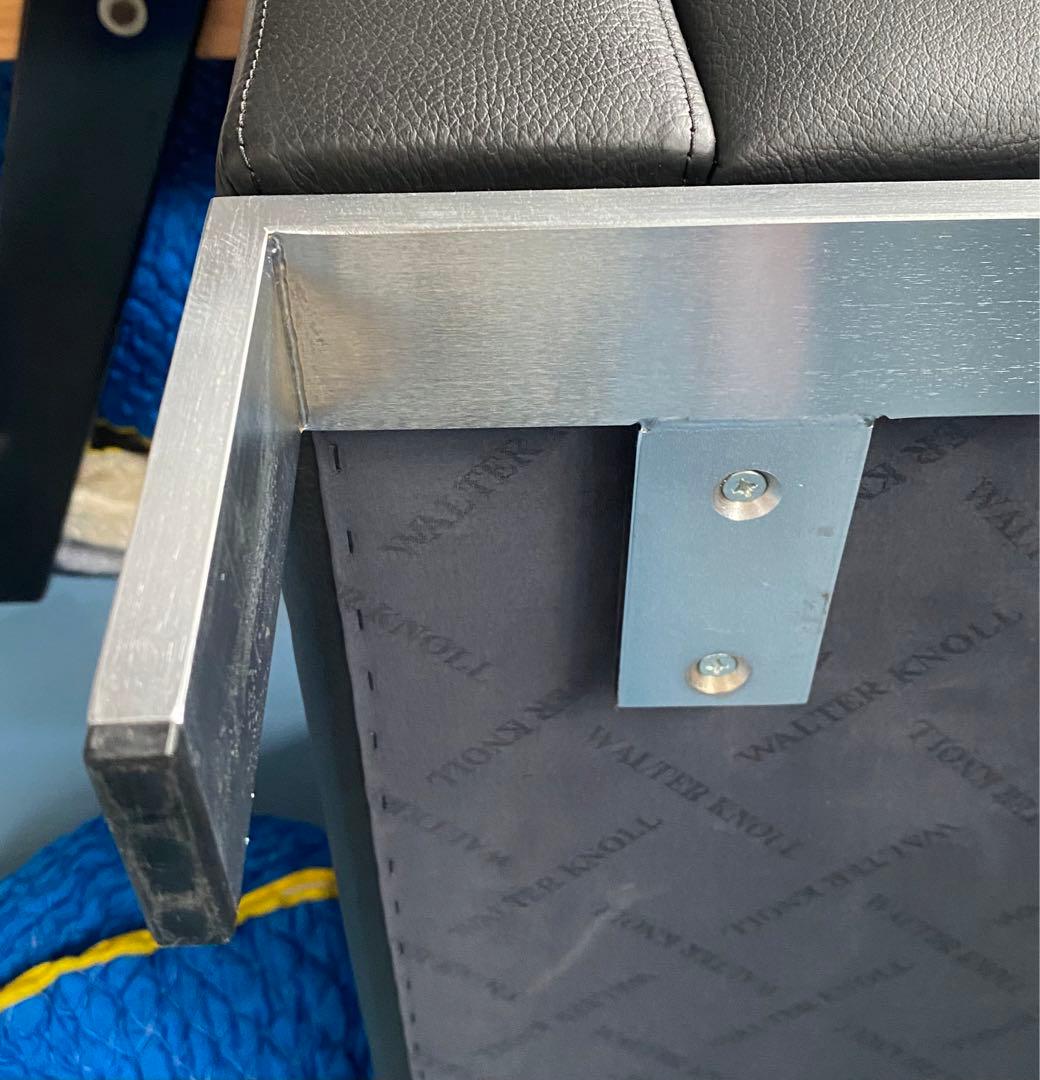 1人掛けソファ WALTER KNOLL Foster500 armchair