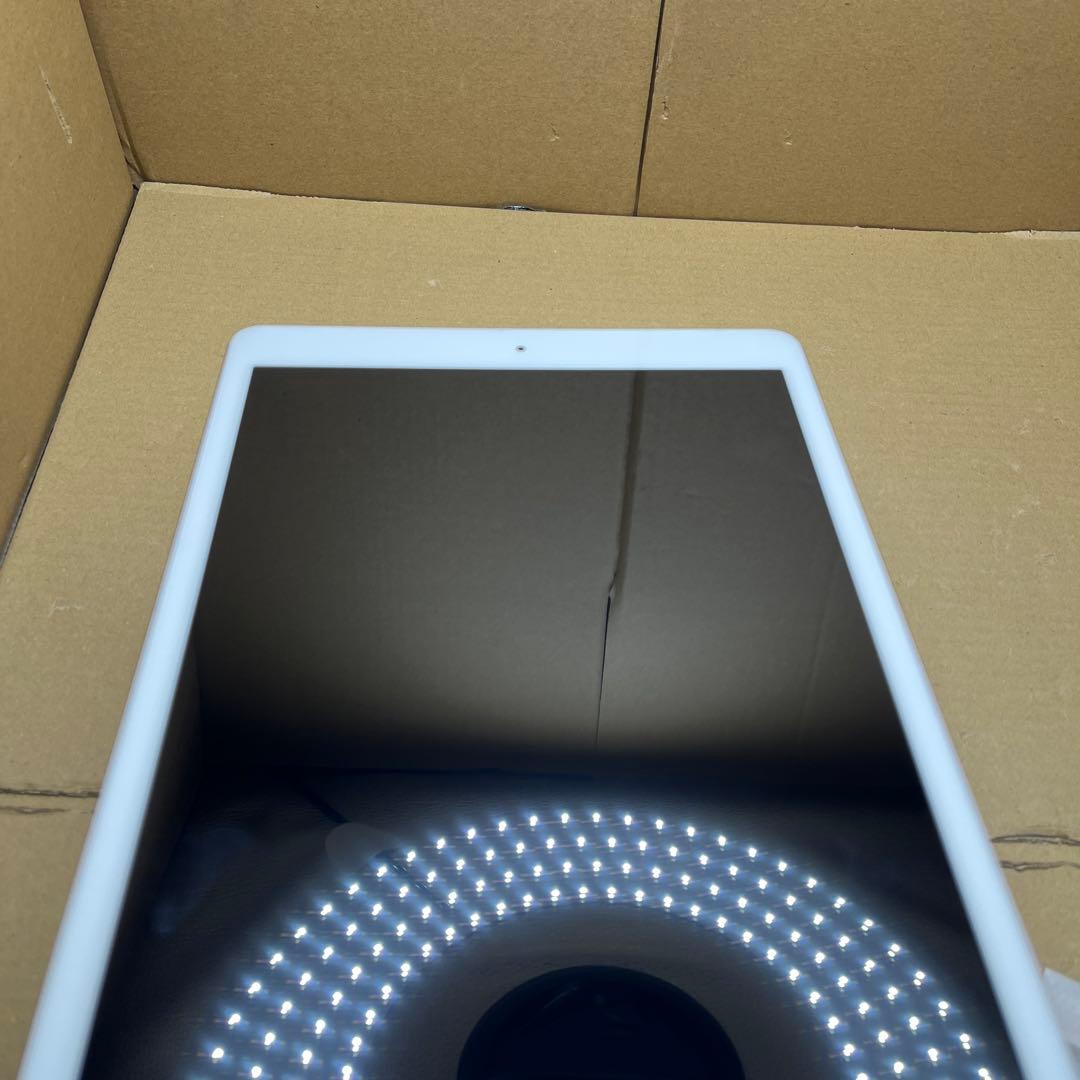 iPad 第8世代　本体　Wi-Fi +Cellular 32GB シルバー