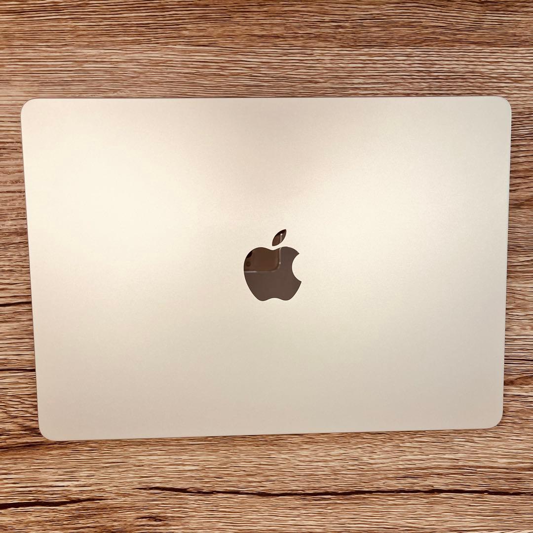 Macbook Air M2 8GB/256GB スターライト
