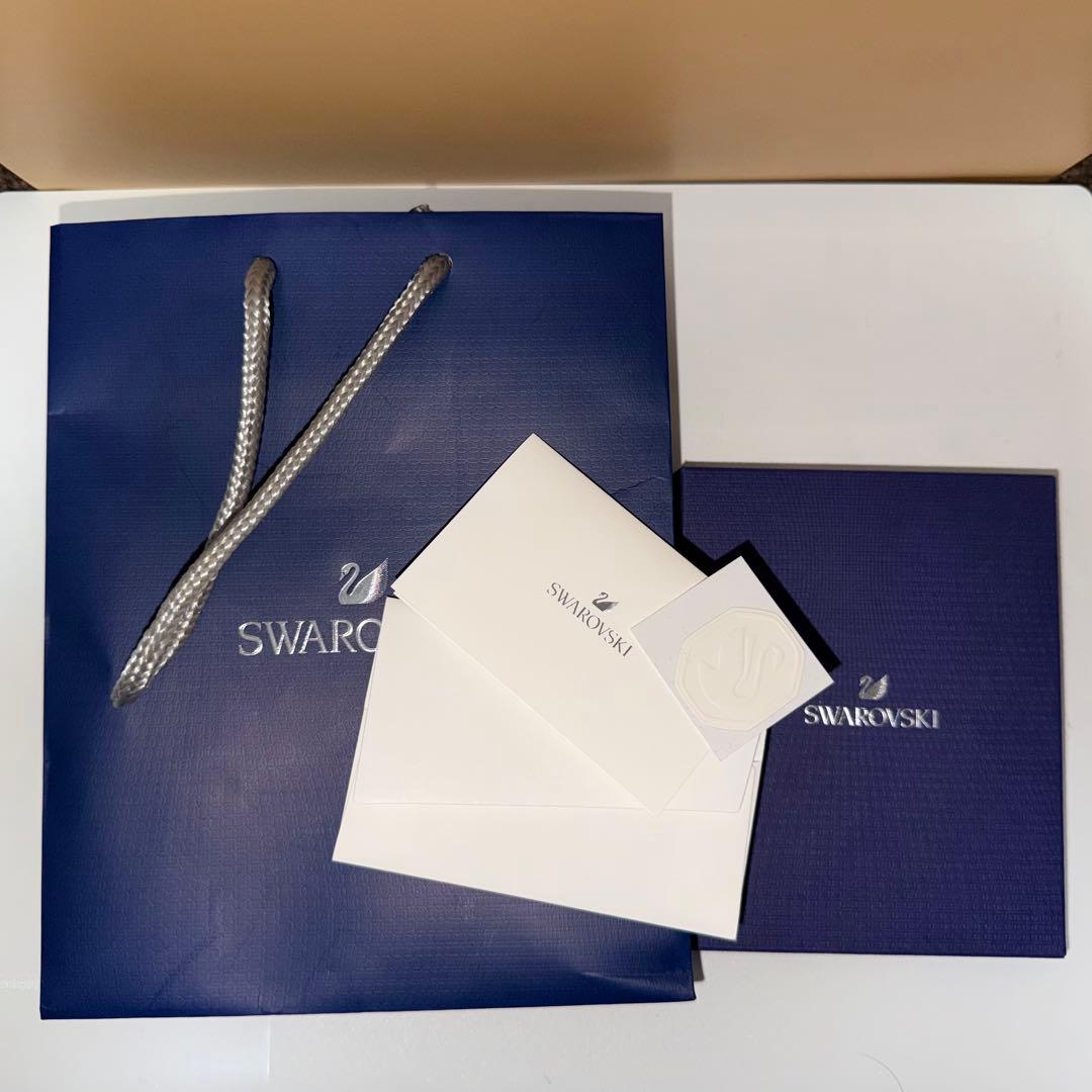 ア*サ様 Swarovski クリスタル クマの置物