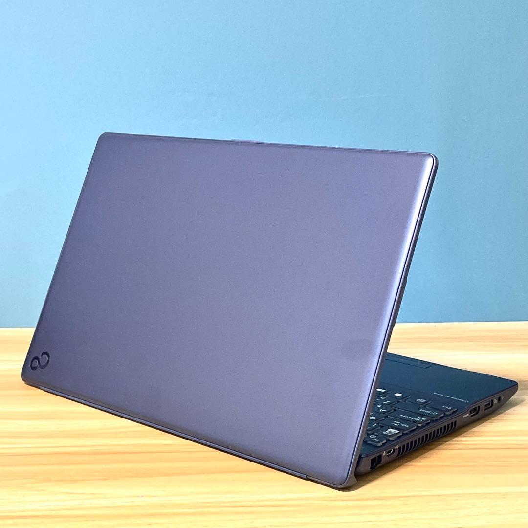 富士通 LIFEBOOK AH/Ryzen7/16GB/NVMeSSD512GB