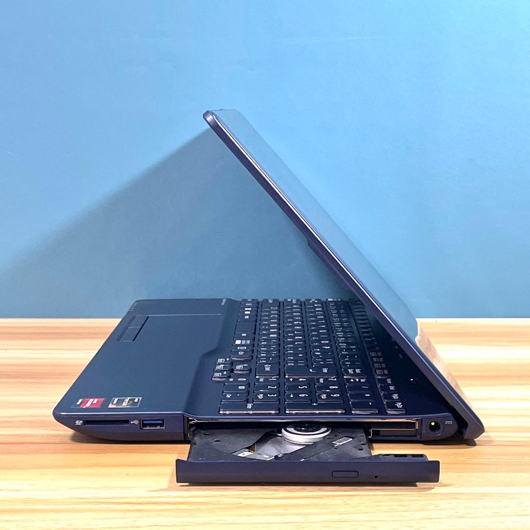 富士通 LIFEBOOK AH/Ryzen7/16GB/NVMeSSD512GB