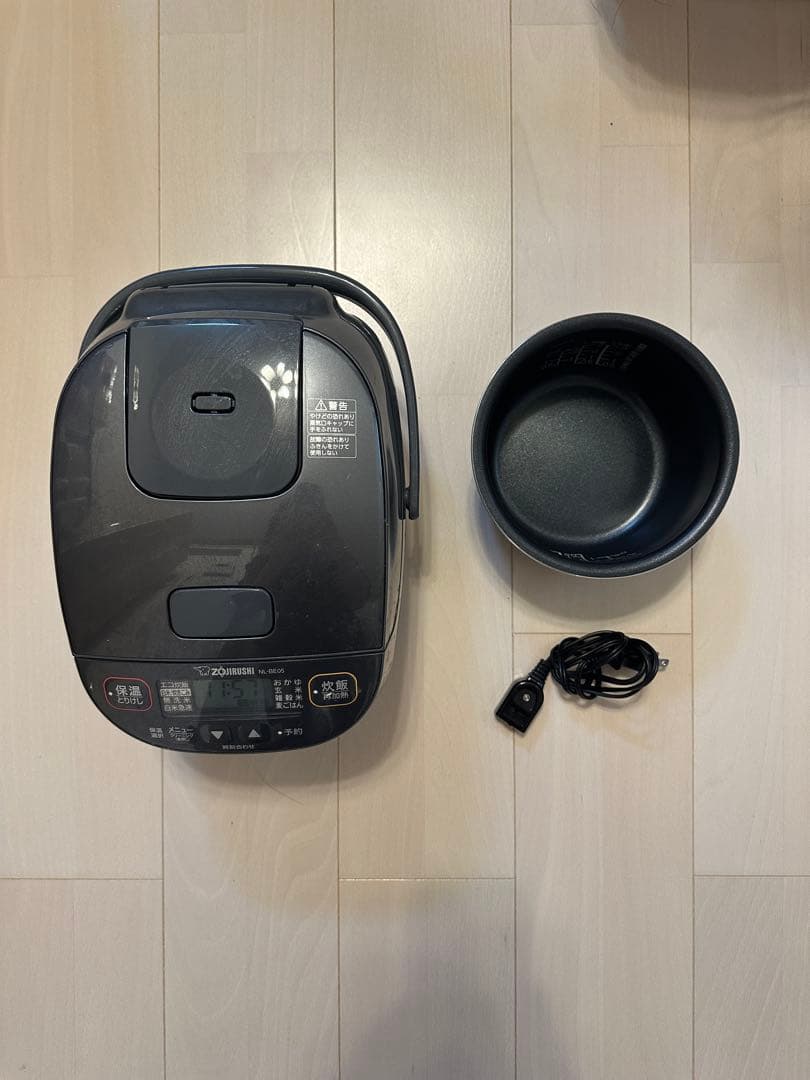 ZOJIRUSHI炊飯器NL-BE05-HZ 3合