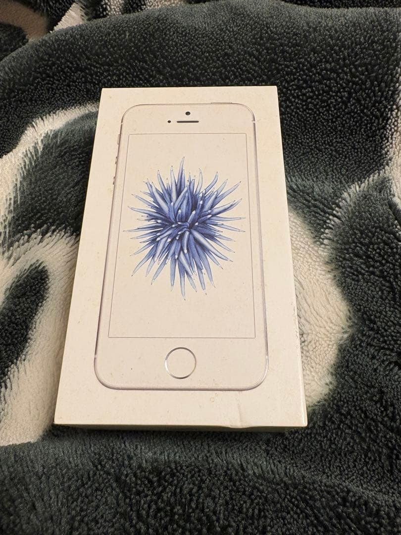 Apple iPhone SE 第一世代 64GB