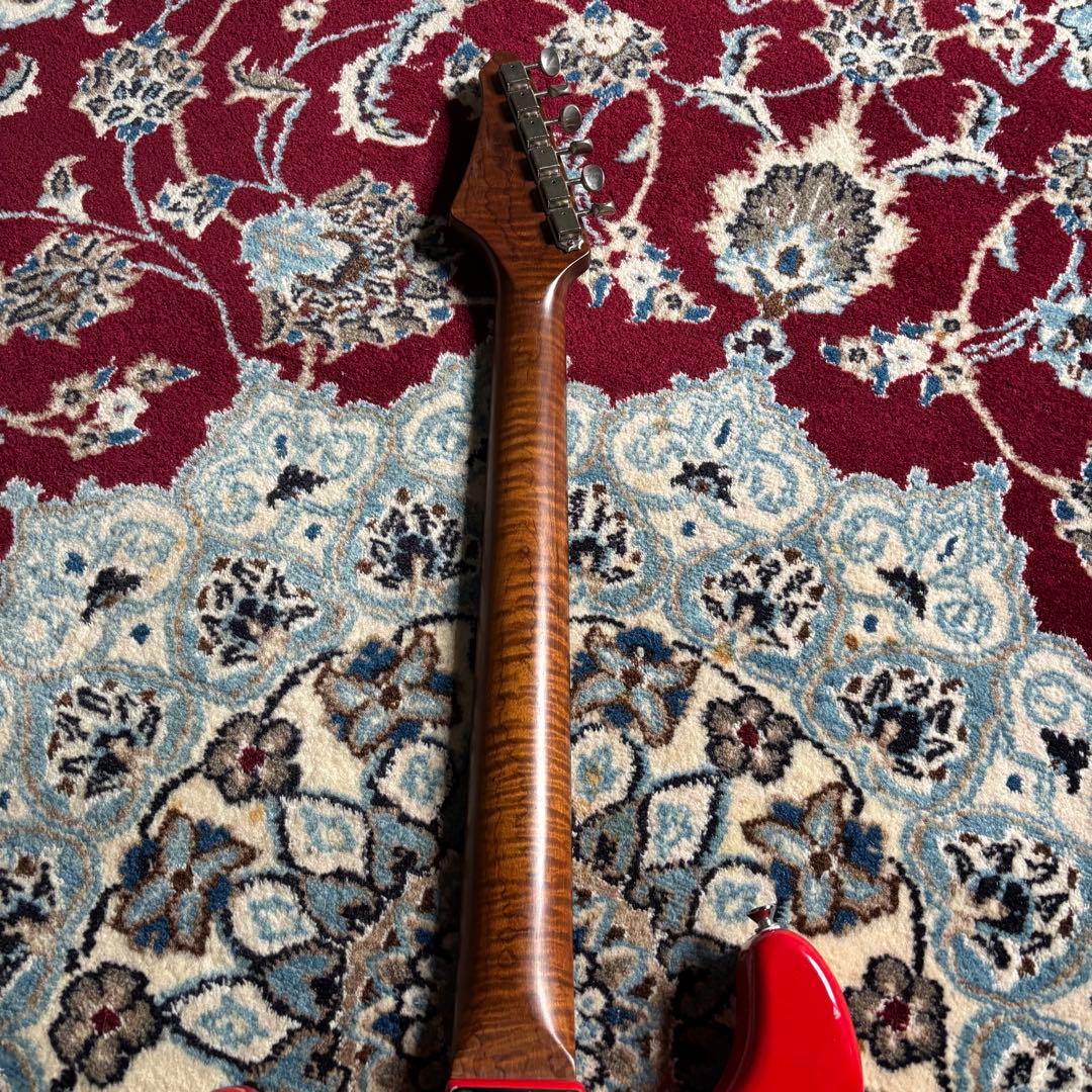 Futra \"VS Series\" セミオーダーギター　ストラトタイプ