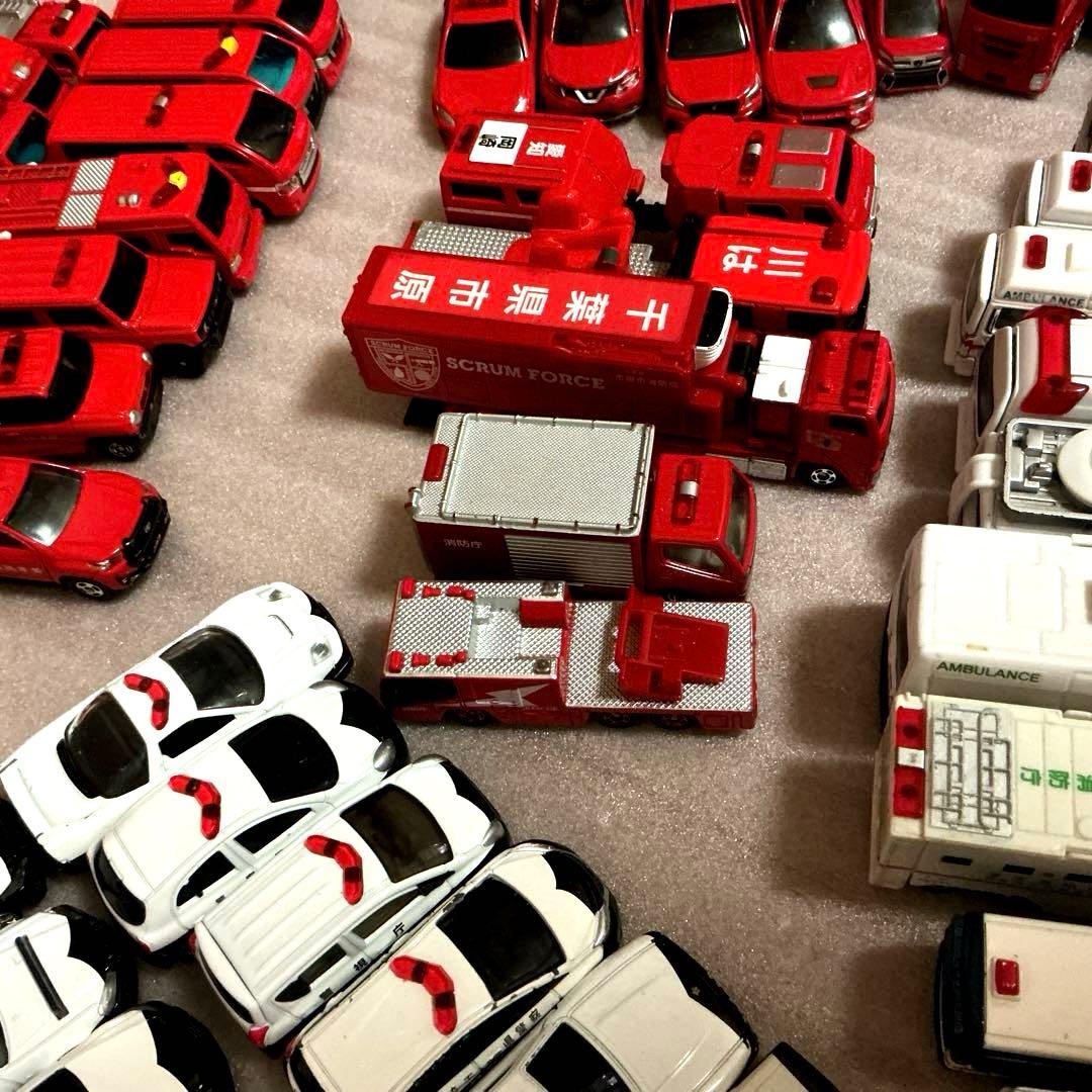 A*i様 トミカ　緊急車両　セット