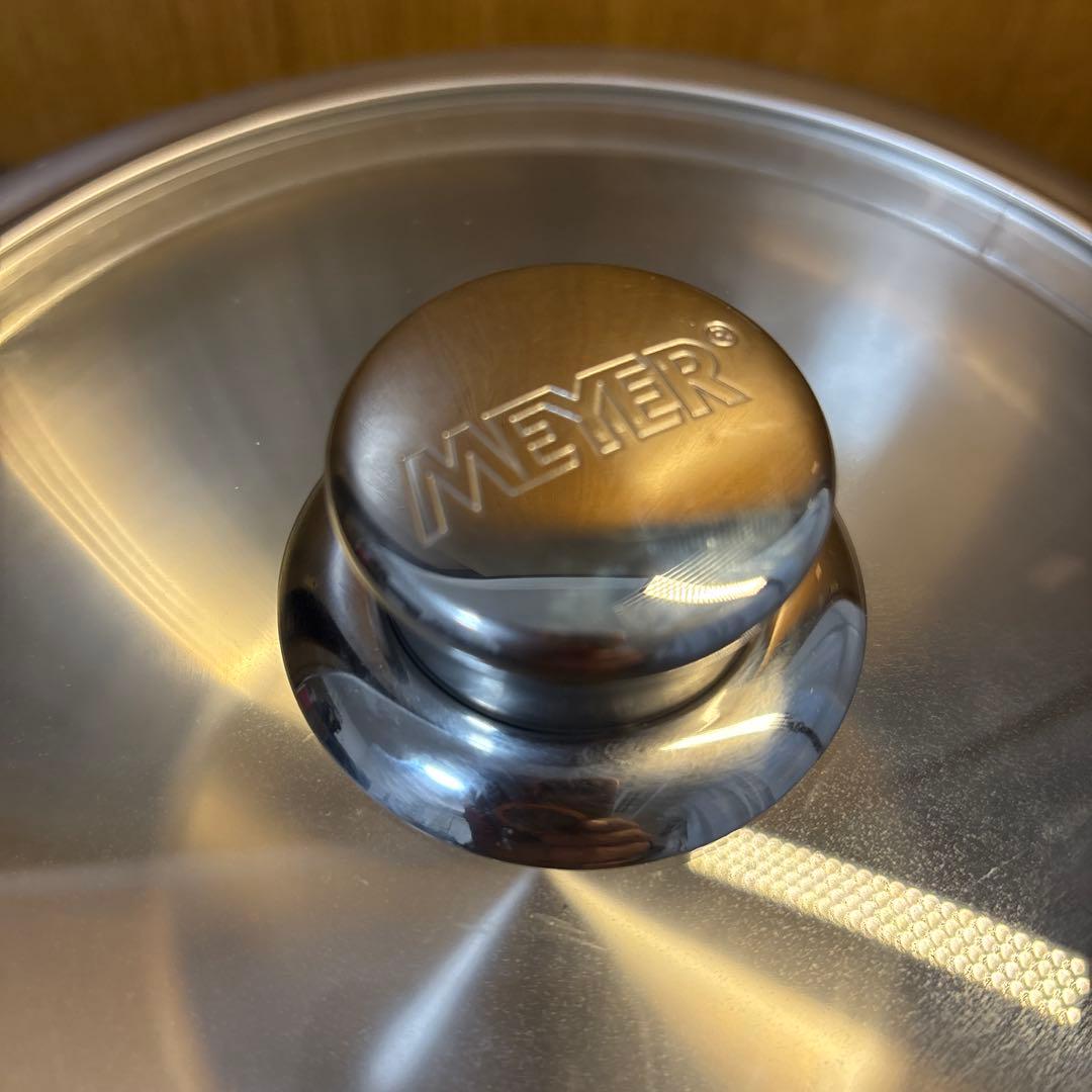未使用　MEYER NEWPAN ガラスフタ付き　22cm ニューパン