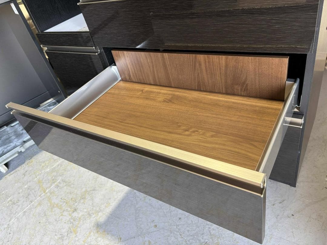 寿司 最高級 古賀家具キッチンボード、人気色 食器棚 幅120cmUsed