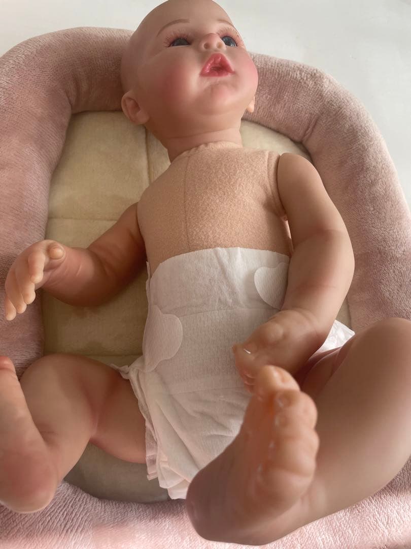 ★プレゼント付き☆リボーンドール 小顔ベビーちゃん 46cm★