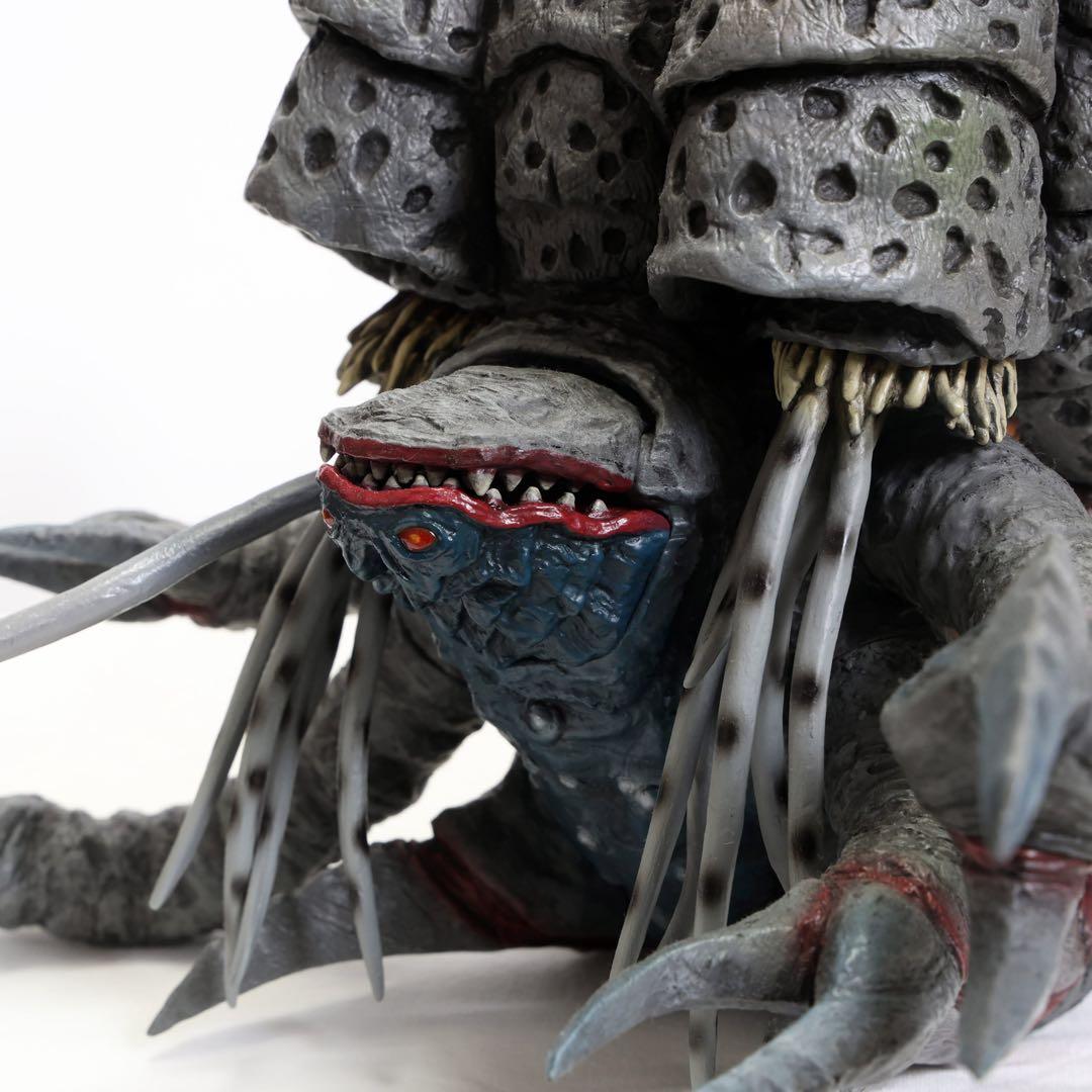 CCP 究極の邪神 ガタノゾーア　特典パーツ付き　ウルトラマン