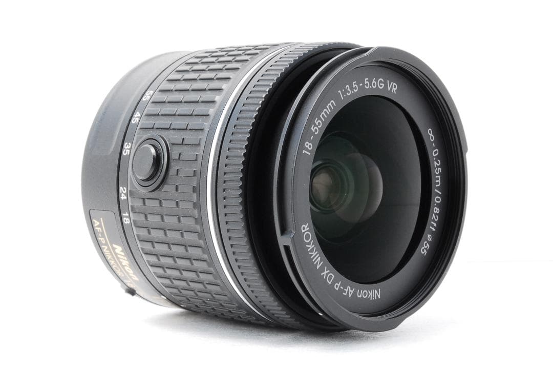 トシ✨美品 Bluetooth搭載✨ Nikon D5600 ショット数少