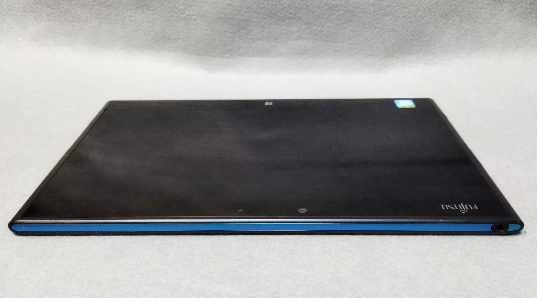 ARROWS Tab Q582 10インチ Windows10タブレット LTE