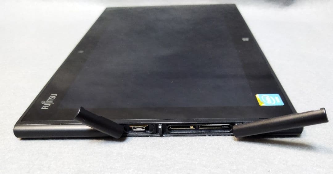 ARROWS Tab Q582 10インチ Windows10タブレット LTE