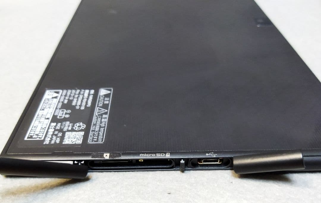 ARROWS Tab Q582 10インチ Windows10タブレット LTE