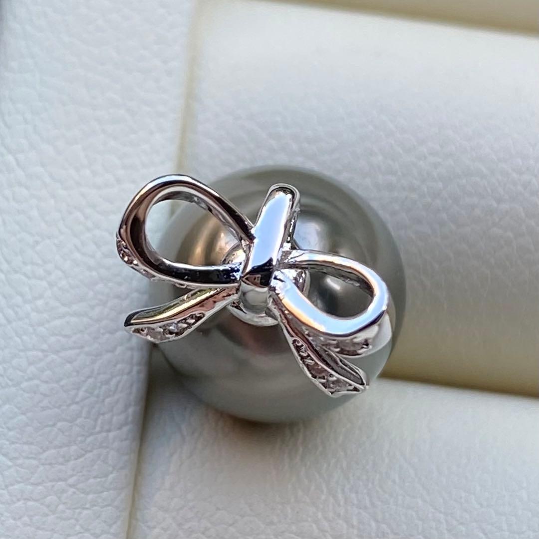 本真珠　南洋黒蝶真珠ネックレストップ　14.3*12.1mmグリーンPT809