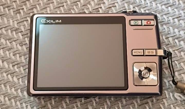 s*a様 CASIO EX-Z700 コンパクトデジタルカメラ セット　動作確認