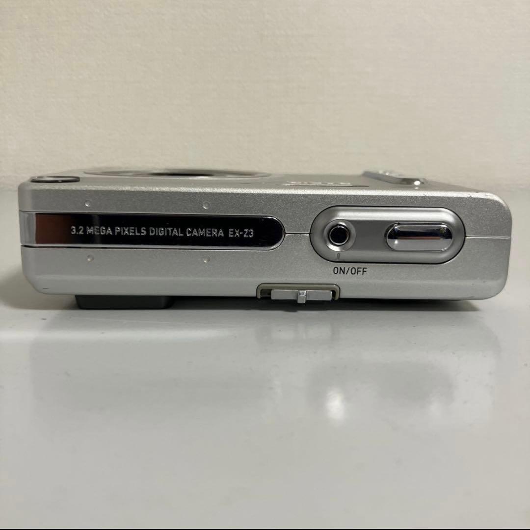 CASIO 液晶デジタルカメラ EXILIM EX-Z3 電池新品