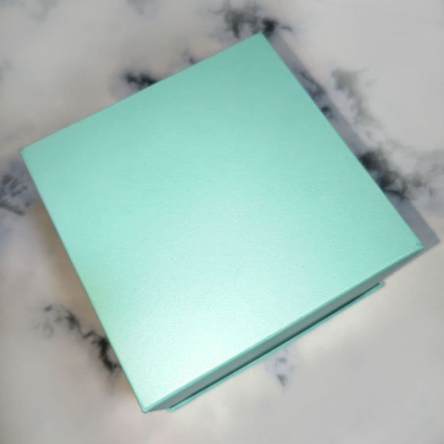 未使用品　ティファニーボンボニエール　TIFFANY小物入れ　陶磁器箱付き　地球