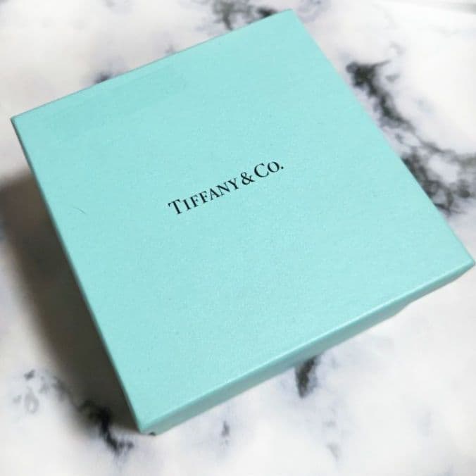 未使用品　ティファニーボンボニエール　TIFFANY小物入れ　陶磁器箱付き　地球