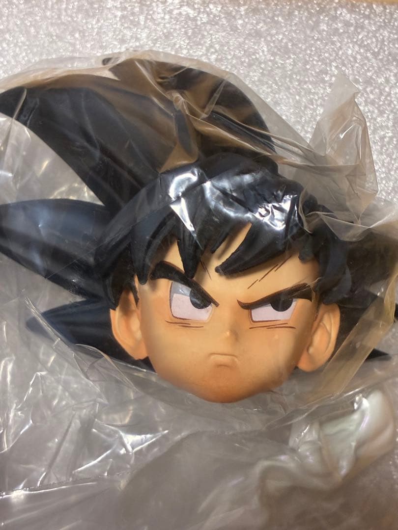 ドラゴンボール　孫悟空　顔変えパーツ付き　新品未使用品。