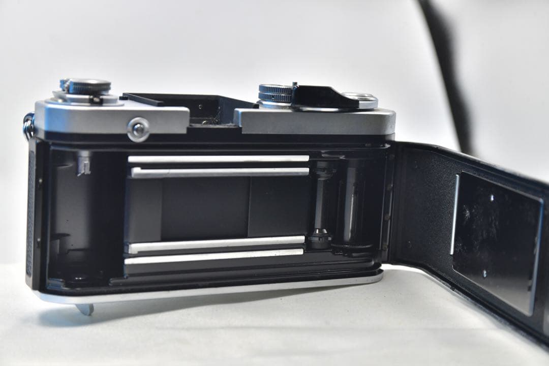 Nikon Ｆ2、ファインダーレス、クロームボディ、