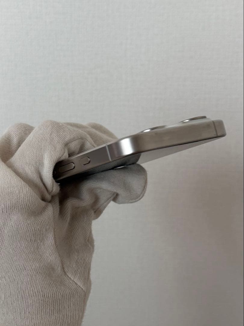 バッテリー交換済 iPhone15pro 256GB チタニウム 本体