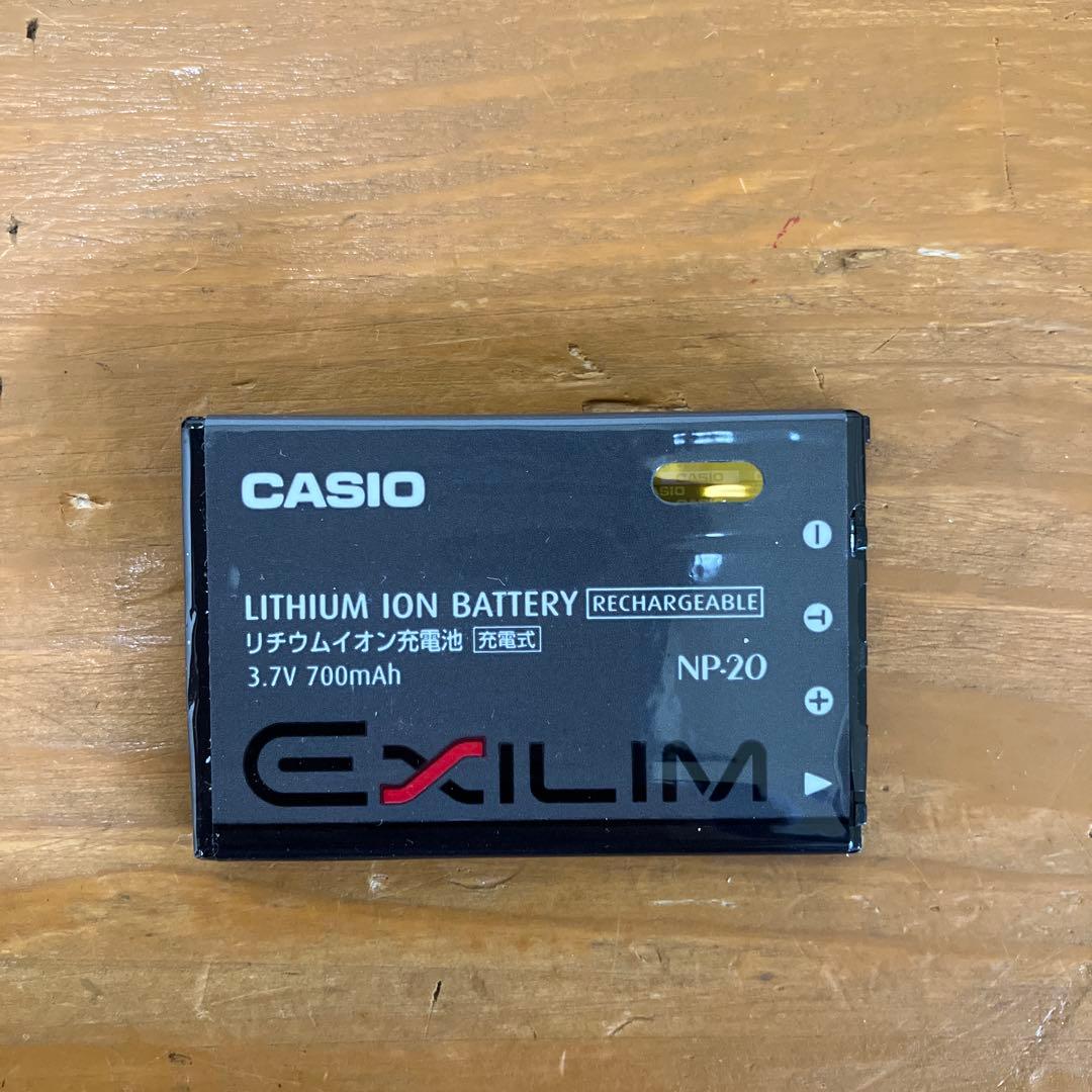 ③CASIO 液晶デジカメ EXILIM EX-S600 シルバー