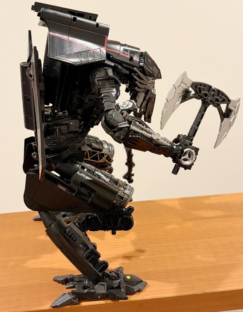 トランスフォーマー スタジオシリーズ SS-26 ジェットファイヤー