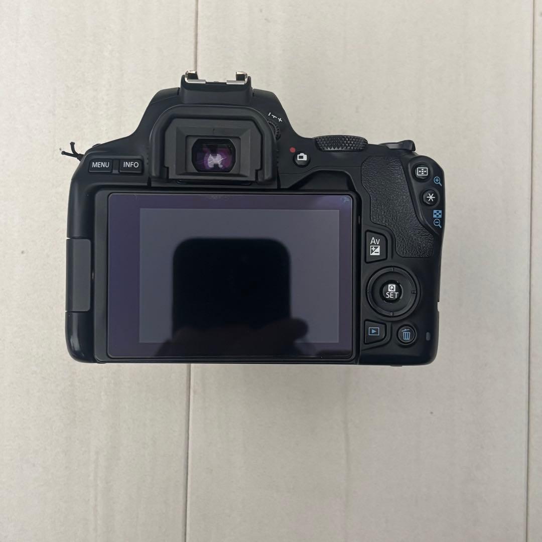 【低走行品✨】Canon EOS Kiss X10 単焦点レンズ2本セット