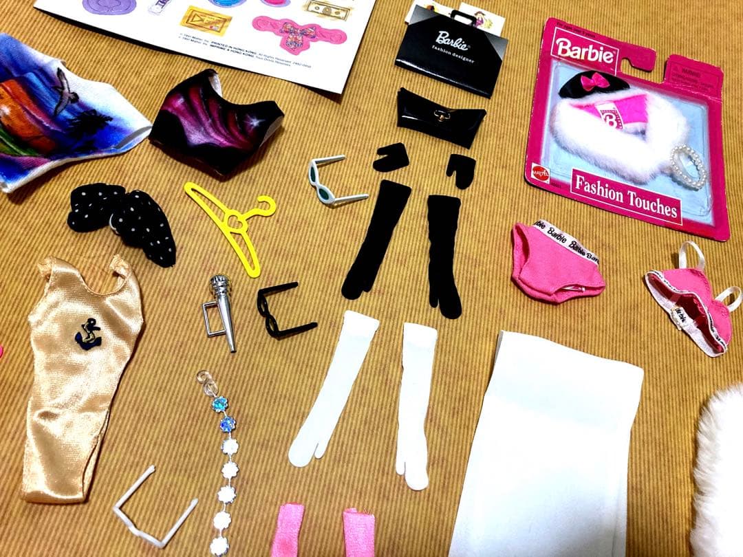 バービー　洋服、アクセサリー、バッグ、小物セット