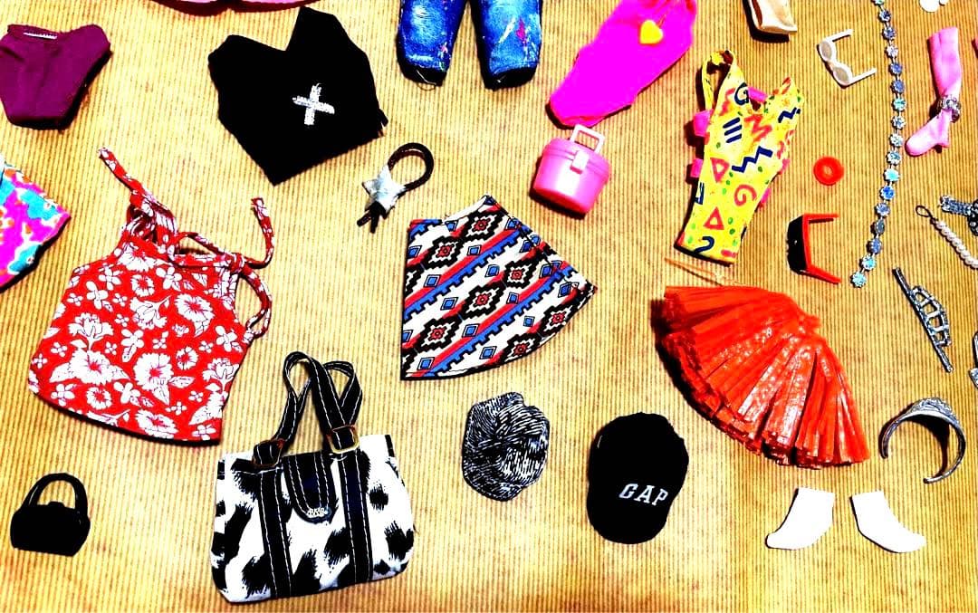 バービー　洋服、アクセサリー、バッグ、小物セット
