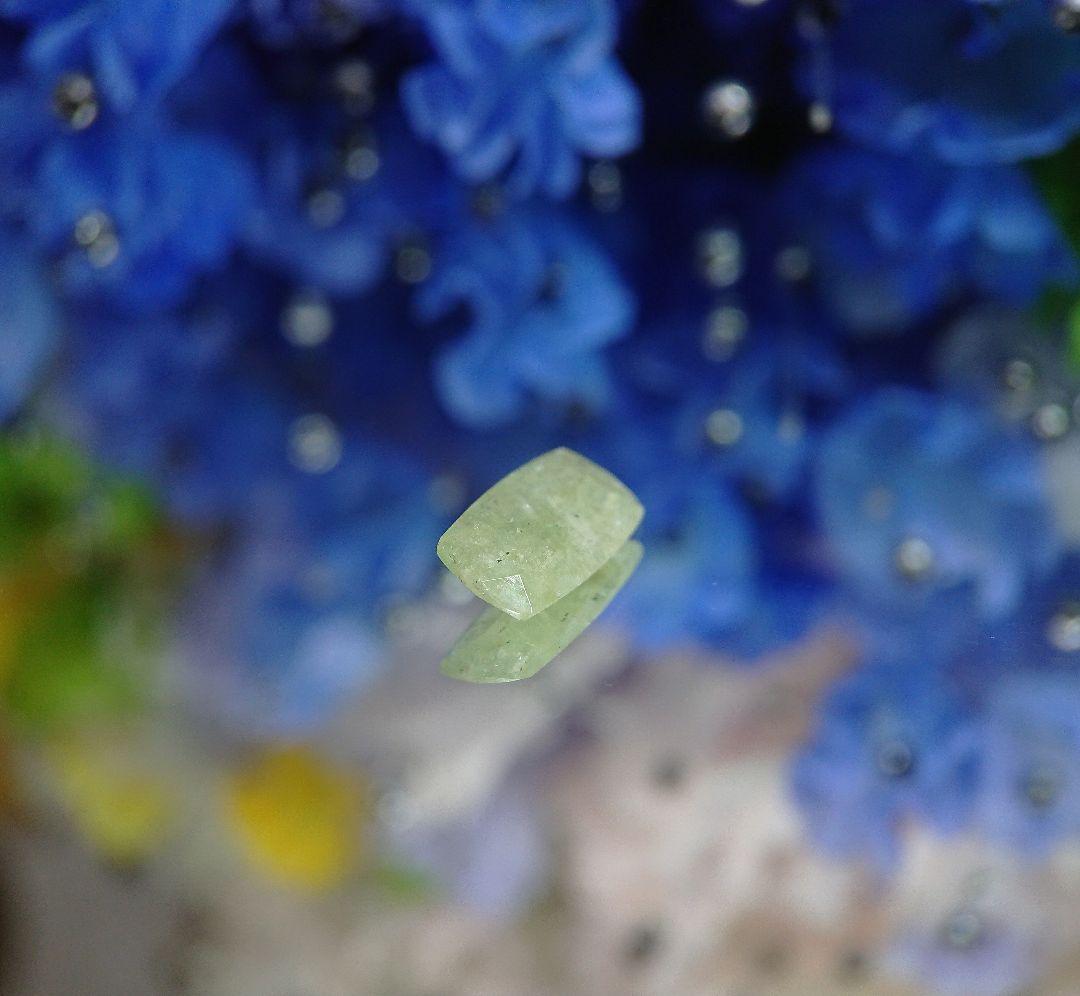 2048 1.9ct トレモライト
