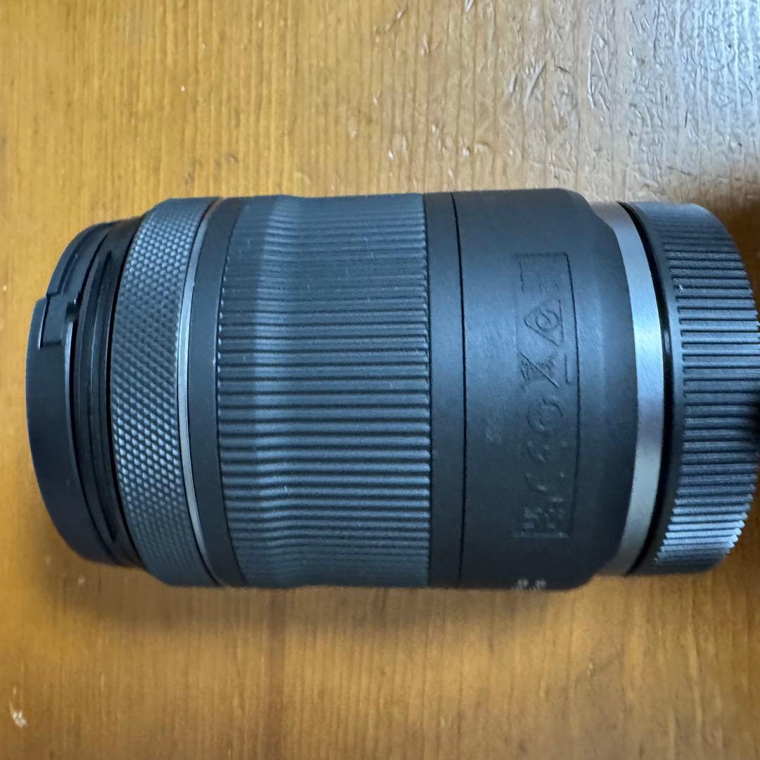 キャノン　RF24-105mm F4-7.1 IS STM