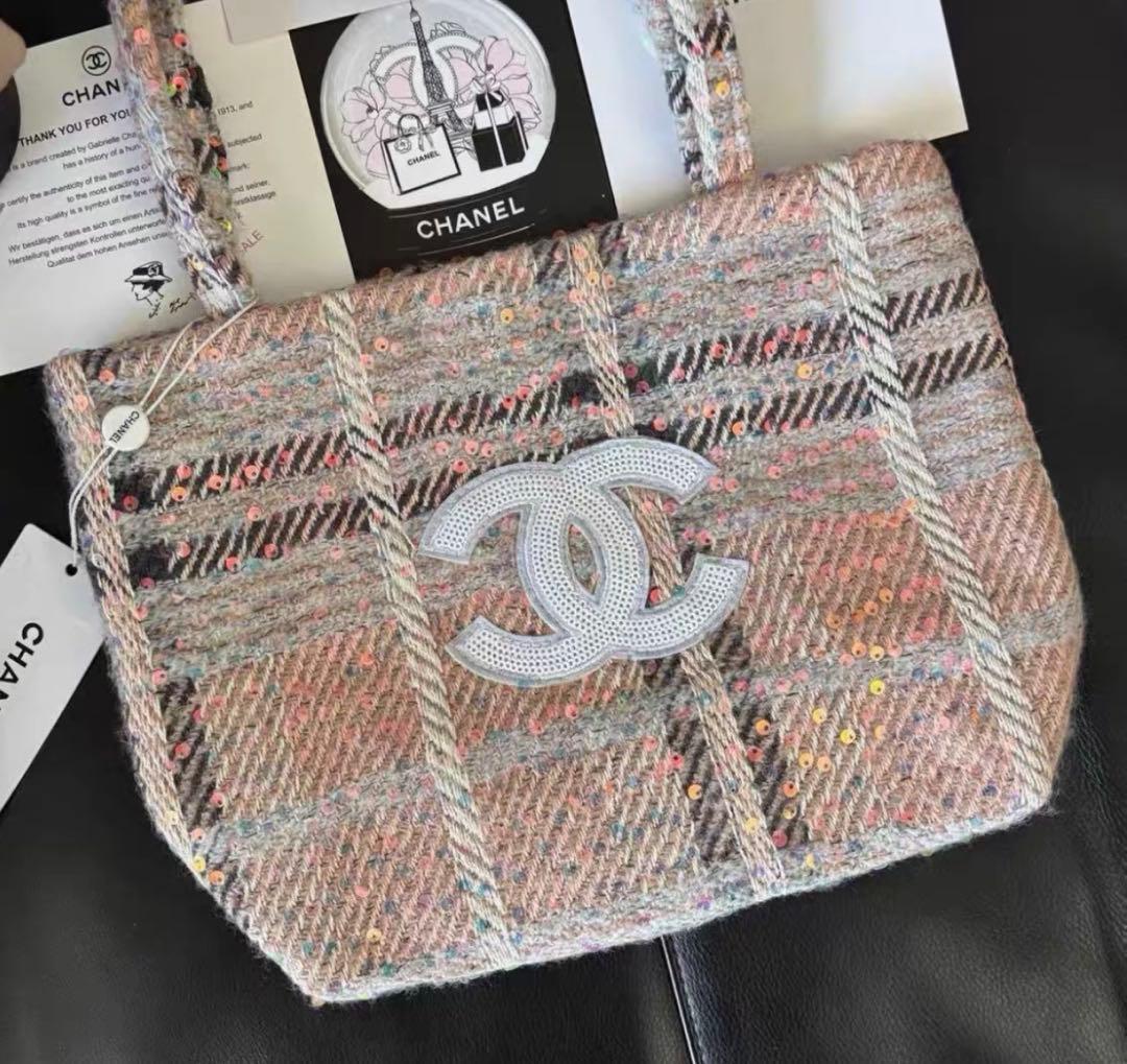 CHANEL ピンク　シャネルビューティーノベルティバッグ　ツィードスパンコール