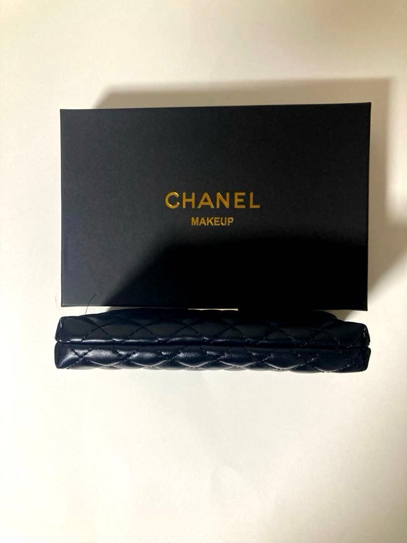 [CHANEL］メイクアップ(化粧ポーチ) マトラッセポーチ　ノベルティ