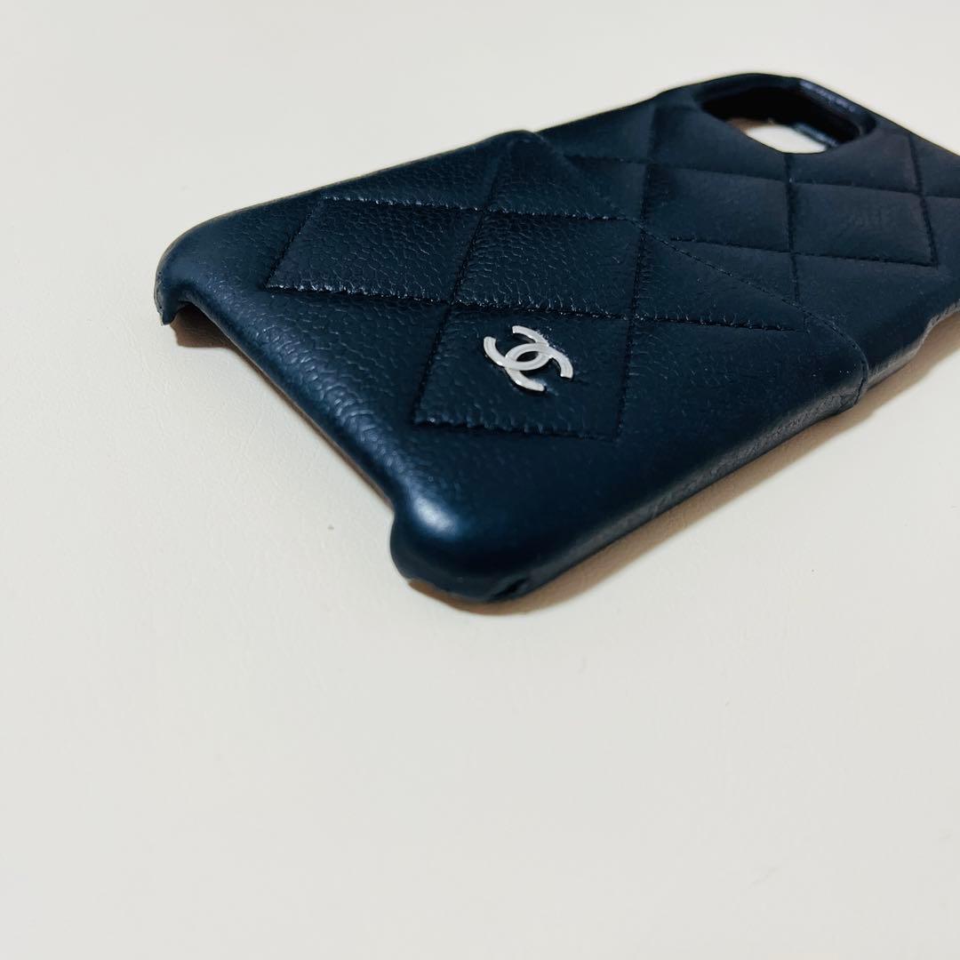 CHANEL iPhone11ケース
