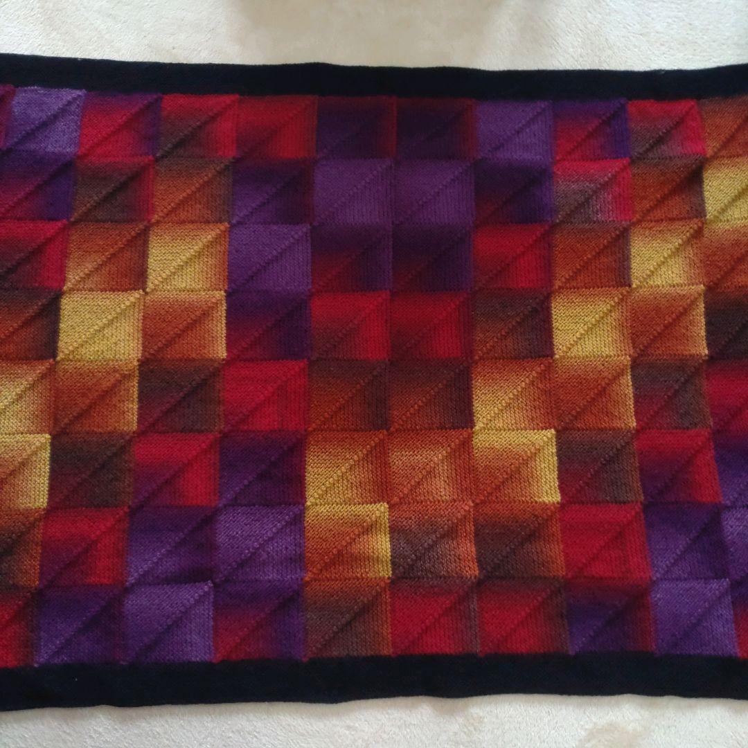 ＊ハンドメイド＊　ドミノ編みブランケット