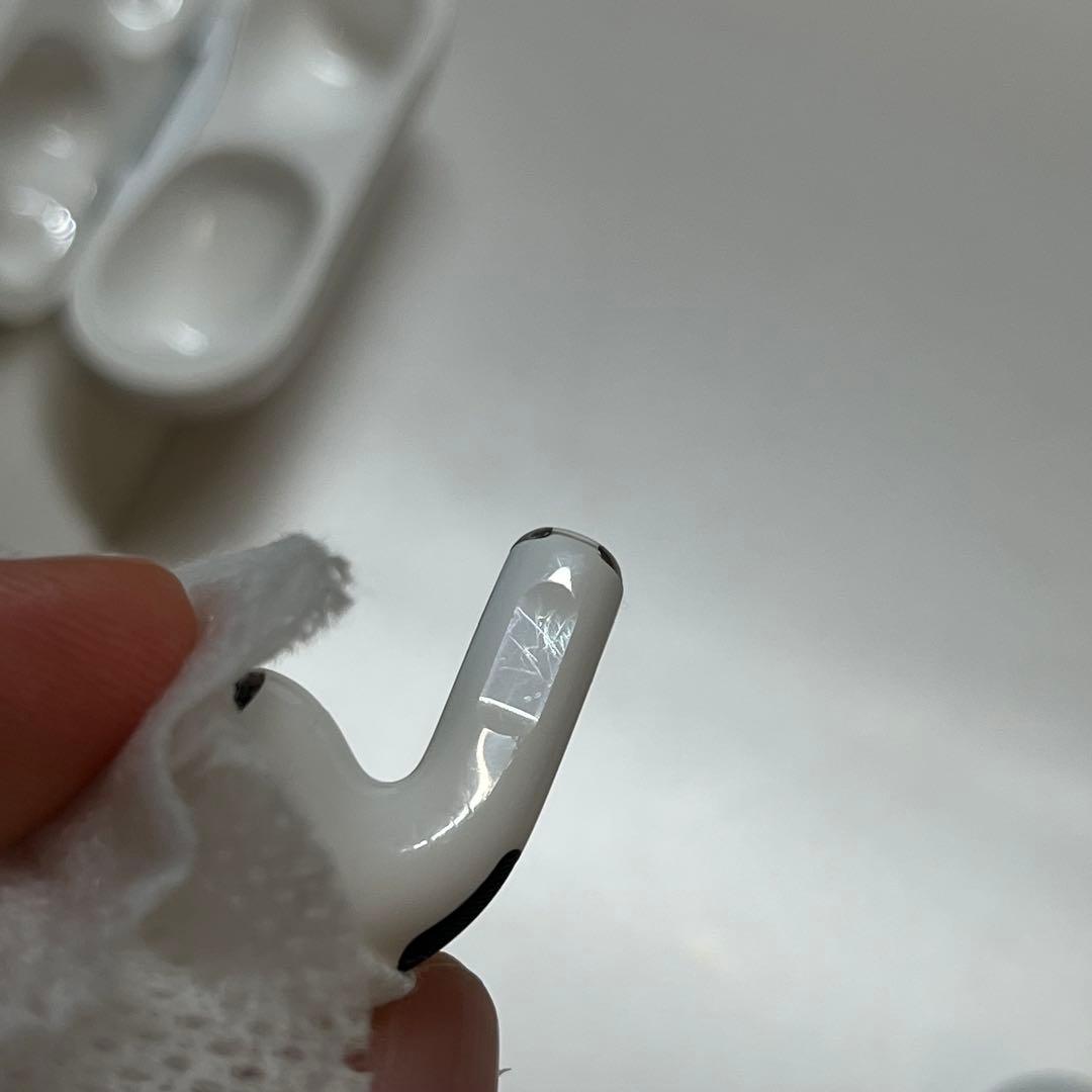 airpods pro 2 type c 使用1年 ※右耳時々ノイズあり