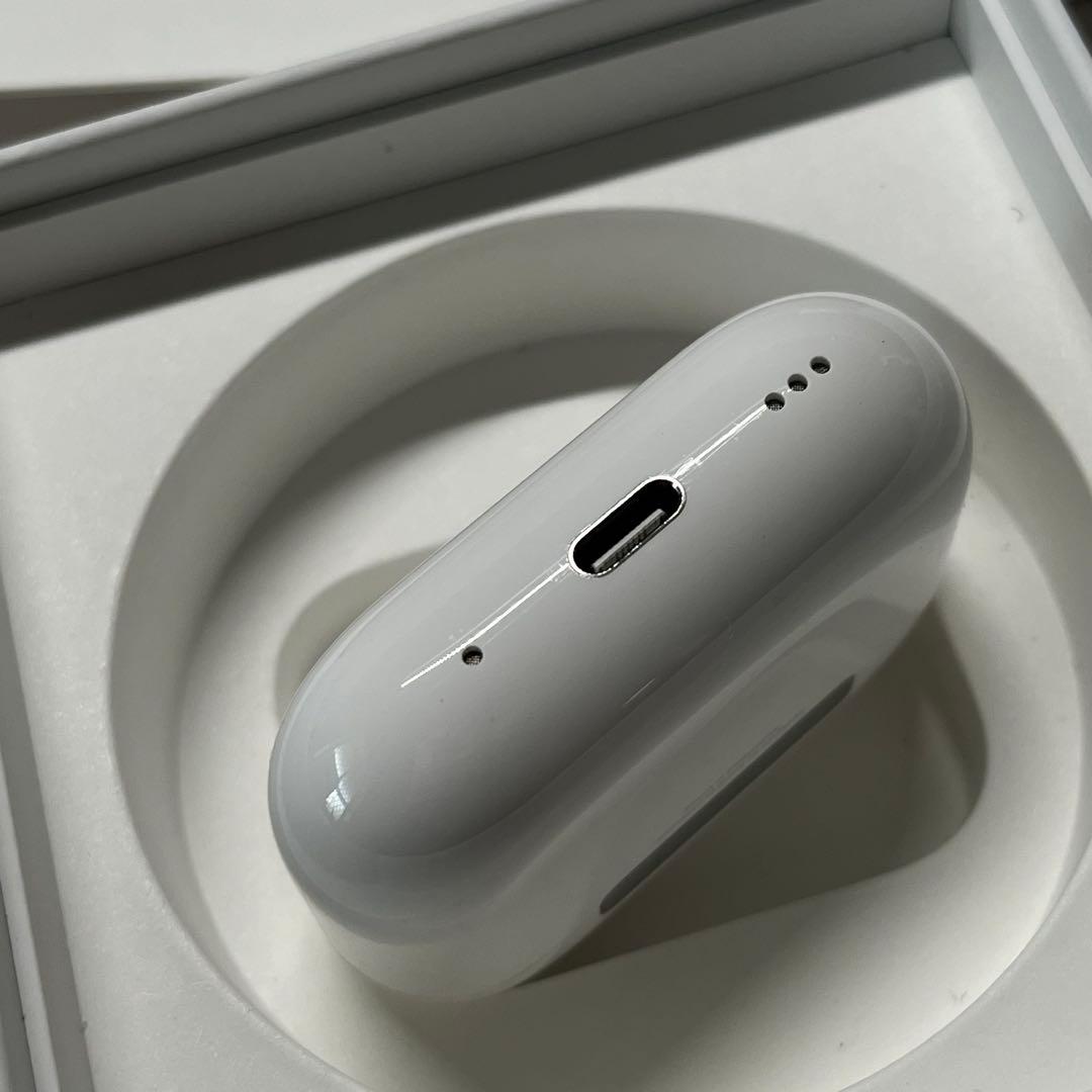 airpods pro 2 type c 使用1年 ※右耳時々ノイズあり