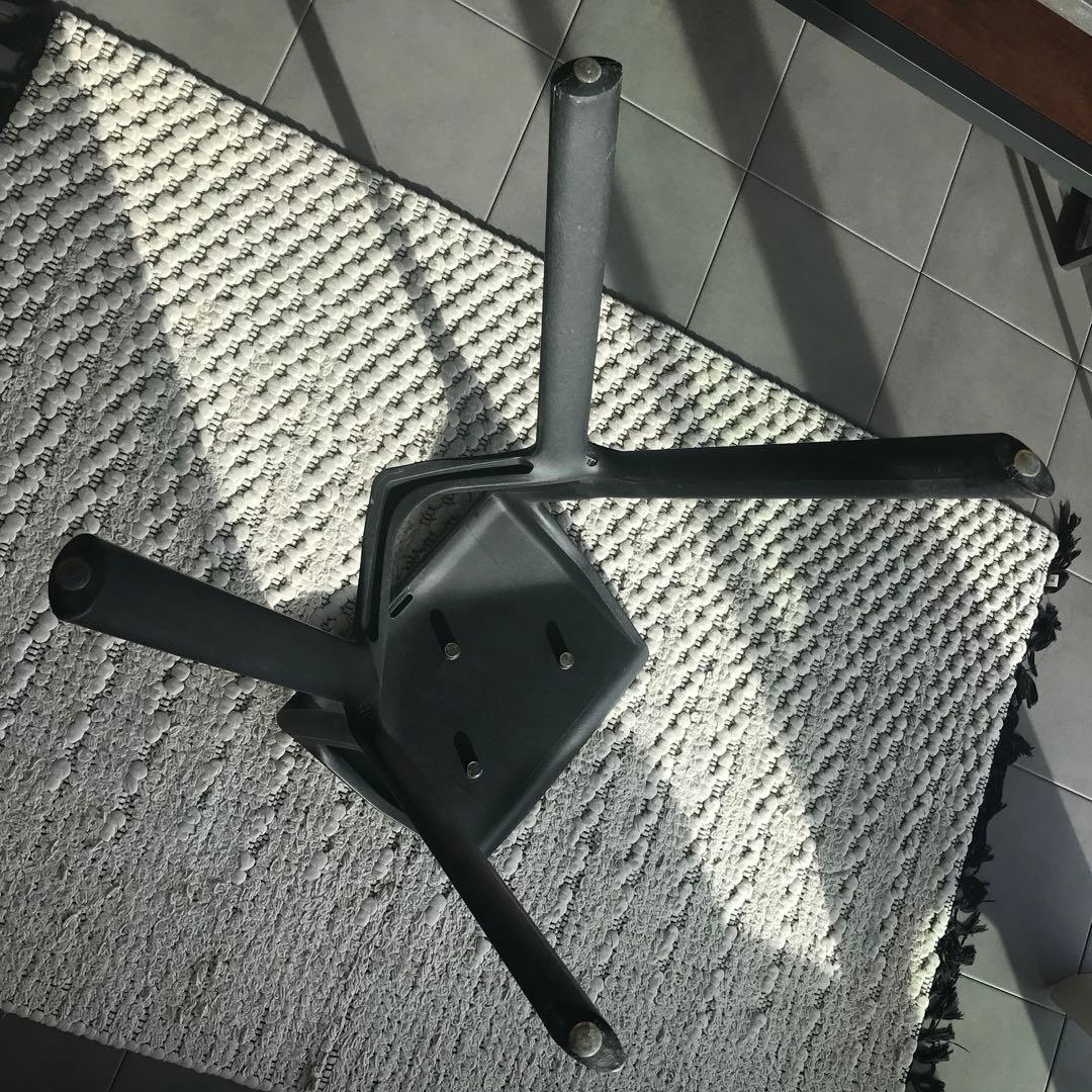 MIURA STOOL グルチッチ