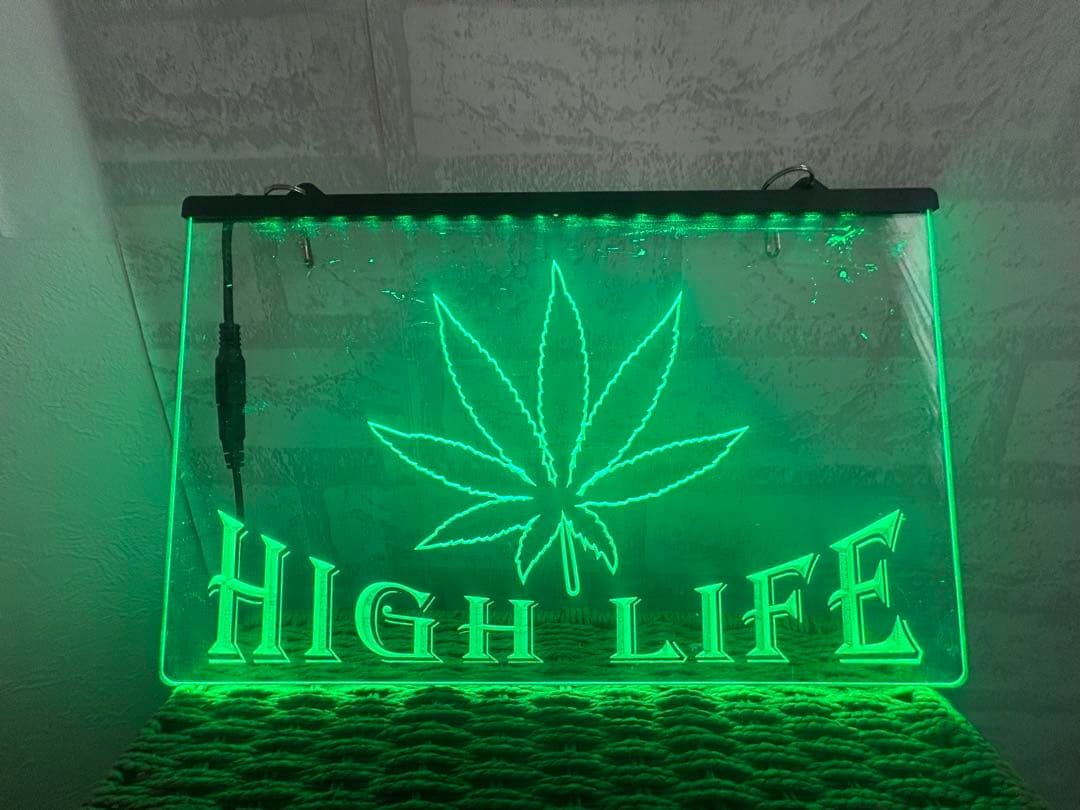 HIGH LIFE LEDアクリル看板